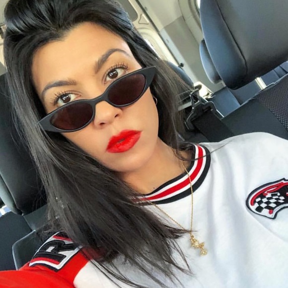 VINTAGE CAT EYE SUN GLASSES - Picture 4 of 4